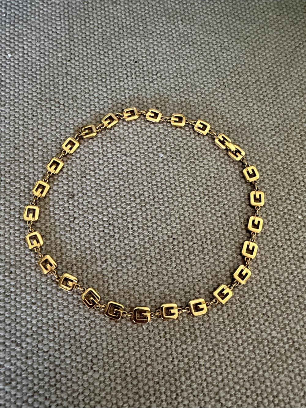Givenchy Gold Square Link Choker Women's Necklace - Elegant Chain